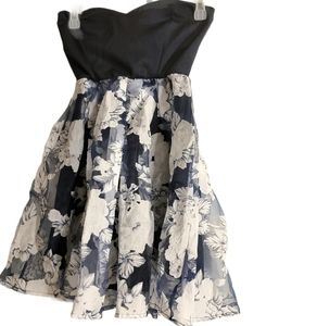 Trac USA Dark Blue Sleeveless Floral Dress